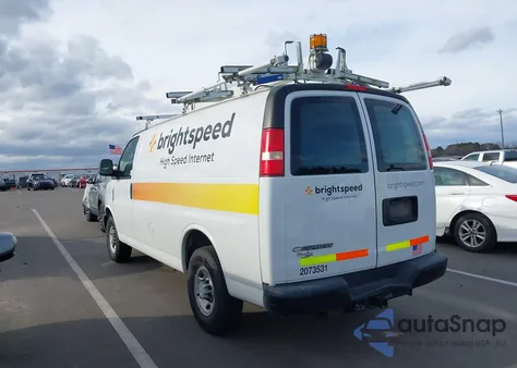 2017 Chevrolet Express 2500 Work Van из США, поврежденный, VIN 1GCWGAFF8H1246565